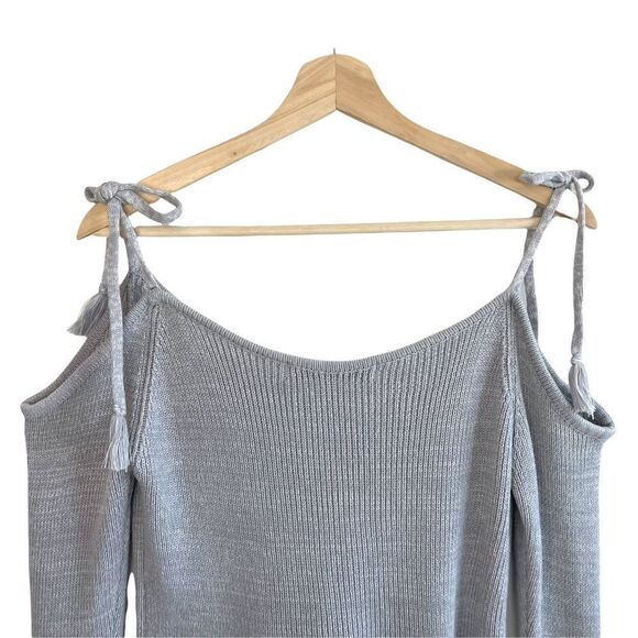 Cupcakes and Cashmere Keryn Cold Shoulder Sweater - Picture 8 of 9